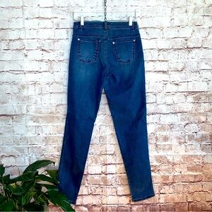 ST JOHN CAVIAR JEANS